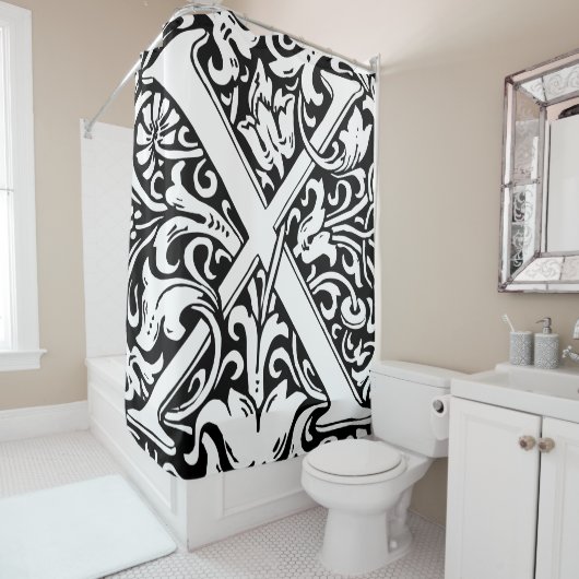 フローラモノグラムのアルファベットXクラシック文字 シャワーカーテン (インサイチュ)