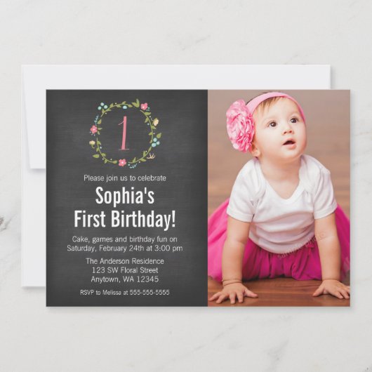 フローラリースチャルクボードフォトガール1歳の誕生日 招待状 (正面)