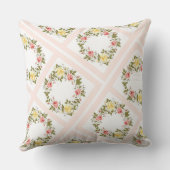 フローラリース十字架イエローピンクローズ クッション (裏面)