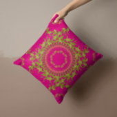 フローラリース枕明るい赤紫色 クッション