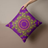 フローラリース枕（紫） クッション