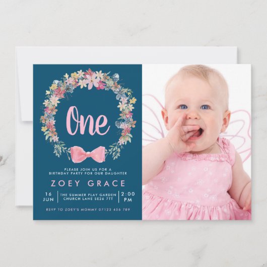 フローラリース&ボーガールの最初の誕生日の写真 招待状 (正面)