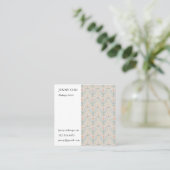 フローラルシルティータイルジオメトリックソフトグレーピンク スクエア名刺 (スタンド正面)