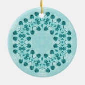 フローラルパターン、ティール（緑がかった色）ブルー セラミックオーナメント (裏面)