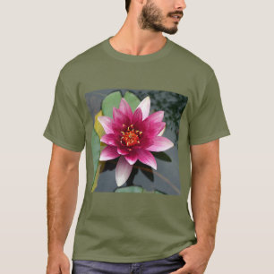 フローラル壁紙の雰囲気Tシャツ Tシャツ