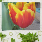 フローラレッドイエローチューリップ神引用文私は強い キッチンタオル (折り畳み)