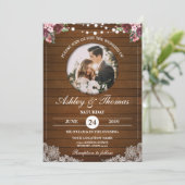 フローラレ素朴ースの木の結婚写真をパーソナライズ 招待状 (スタンド正面)