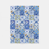 フローラ地中海のブルー、ホワイト、イエローパターン フリースブランケット (正面)