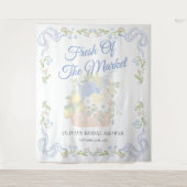 フローラ市場のブライダルシャワーを背景に タペストリー (正面)