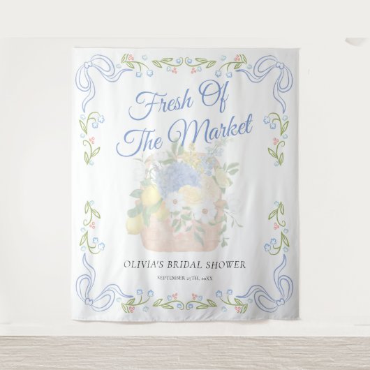 フローラ市場のブライダルシャワーを背景に タペストリー (正面)