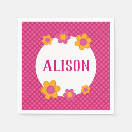 フローラ明るい赤紫色プレイドガールネームデイジー スタンダードカクテルナプキン (正面)