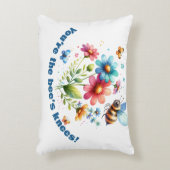 フローラ水彩モノグラムあなたはビーの膝 アクセントクッション (正面(垂直))