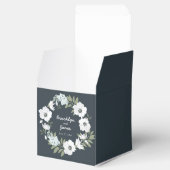 フローラ結婚式の引き出物ボックスと白リース フェイバーボックス (オープン)