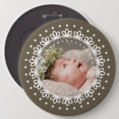 フローラ茶色の丸パーソナライズされたクラシック 缶バッジ (正面&裏面)