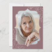 フローラ赤面ピンクマウヴ写真80thバースデーパーティー 招待状 (裏面)