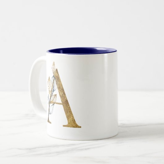 フローラ金ゴールドネイビー葉ブルーモノグラムパーソナライズされた ツートーンマグカップ (正面左)