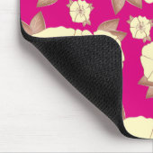 フローラ銅パステルイエローオン明るい赤紫色背景 マウスパッド (コーナー)