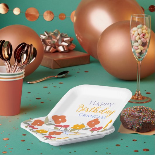 フローラ開花カラフルハッピーバースデーおばあちゃんパーティー ペーパープレート (複数)
