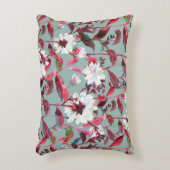 フローラ開花。水彩花継ぎ目無し模様。 アクセントクッション (正面(垂直))