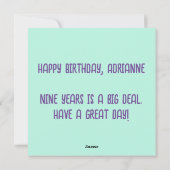 フローラ9番目の誕生日カスタム文字ピンク シーズンカード (裏面)