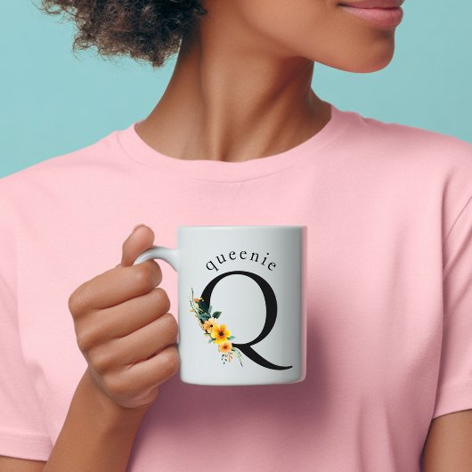 フローラQ編集可能な名前のモノグラムマグ コーヒーマグカップ