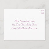 フローラRSVP水彩パープルラベンダーフラワー インビテーションポストカード (裏面)