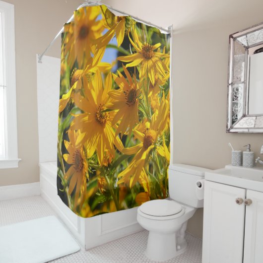 フローレス島en miのhierbasは"私の雑草で開花します" シャワーカーテン (インサイチュ)