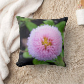 フワフワのピンクの花枕 クッション (ブランケット)