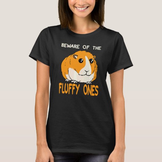 フワフワの太いモルモットに注意 Tシャツ (正面)