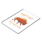 フワフワの牛のバイソンバッファローナショナルをペットしてはいけない。 ノートブック (左側)