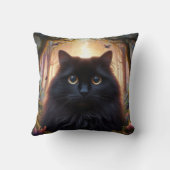 フワフワの美しい黒猫と金ゴールド眼 クッション (裏面)