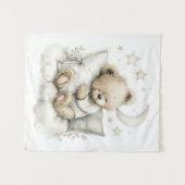 フワフワの雲の上でスヤスヤ眠る愛らしい赤ちゃんクマ タペストリー (正面(横))