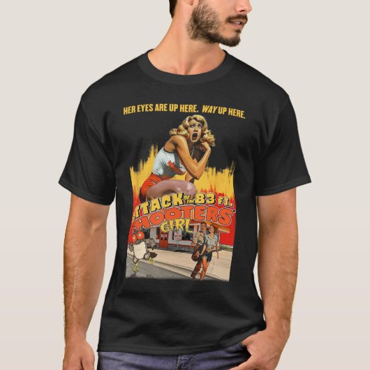 フーターズガール83ftの攻撃 楽しいB級映画 Tシャツ (正面)