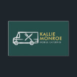 フードトラックのロゴ名刺 名刺<br><div class="desc">トレンディーフードトラックイラストレーションプロフェッショナル名刺 ハンターグリーンの背景に軽いグレーのフードトラックの輪郭。文字フォントスタイルと背景色を使用できます。</div>