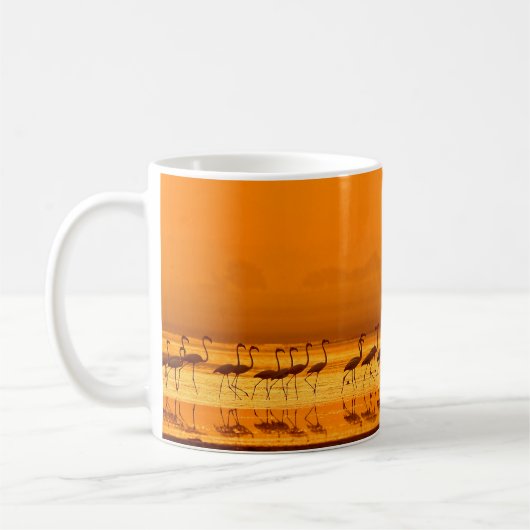 フ素晴らしラミンゴ歩く  コーヒーマグカップ (左)