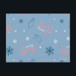 フrosty the Snowman 青い雪の結晶のパターン シーズンポストカード<br><div class="desc">フrosty the Snowmanと一緒にこの楽しい冬のホリデーパターンでリラックス!雪が降る中、フrostyが手を振り、彼のキャンディケインのロゴが特徴です! このパターンは、ギフト包装、コzyなフリースブランケット、パーティー用品に最適です。 Zazzleのカスタム製品をもっとショップしよう!</div>