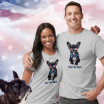ブおもしろいルフランスのドッグ7月4日USAカスタム Tシャツ<br><div class="desc">愛国サングラスと蝶ネクタイを着た可愛いブルドッグを特徴とするフランスのこの面白いシャツで、犬とアメリカに対する愛を示しなさい。7月4日、夏のビーチや犬つる公園で過ごす。独自の文字を追加する(まカスタムたは単に削除する)ことによってパーソナライズ。</div>