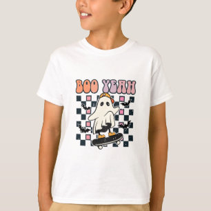 ブイエー – レトロかわいい幽霊スケートボード Tシャツ