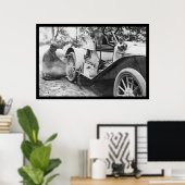 ブイックロードスターでのフラットタイヤの固定1909 ポスター (ホームオフィス)