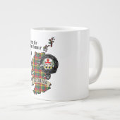 ブキャナン・クラン・バッジ&スコットランドタータンチェックマップ ジャンボコーヒーマグカップ (正面右)