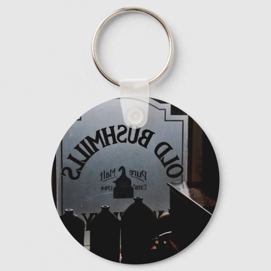 ブシュミル キーホルダー (正面)