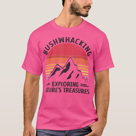 ブシュワルケを探索する荒野ハイキング Tシャツ (正面)