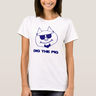 ブタを掘って下さい Tシャツ