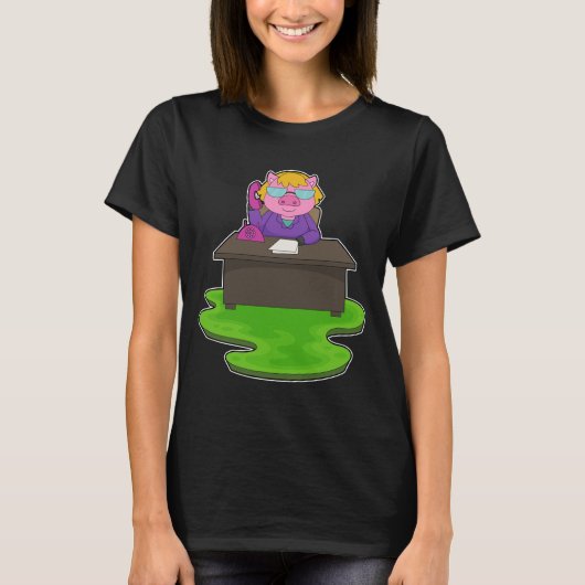 ブタ秘書机 オフィス Tシャツ (正面)