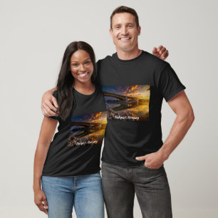 ブダペストハンガリーブリッジダヌベリバーアーキテクチャ Tシャツ