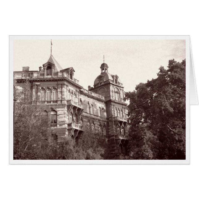 ブダペスト公園 (正面横)