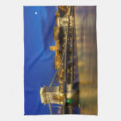 ブダペスト、ハンガリー キッチンタオル (縦)