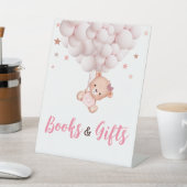 ブックギフトのサインクマのピンクの女の子の赤ちゃんシャワー 台座サイン (インサイチュ)