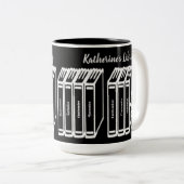 ブックタイトルパーソナライズされたライブラリ(黒) ツートーンマグカップ (正面右)