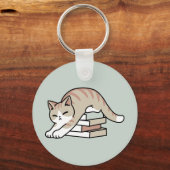 ブックラバーキャットイラストレーション – カール&コージー キーホルダー (正面)